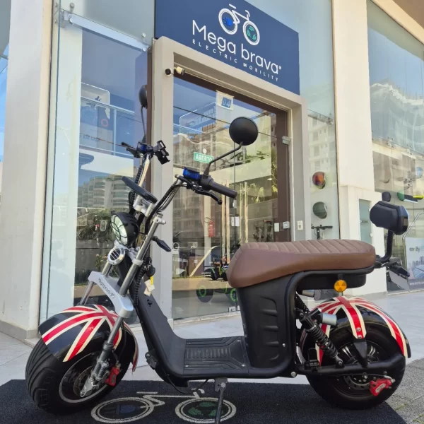 Scooter Elétrica R13 Inglaterra mega brava seminova