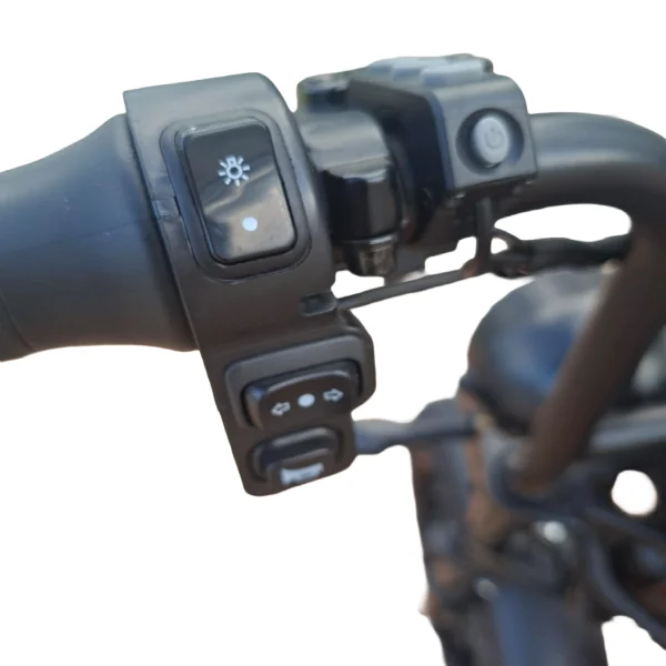 Bicicleta Elétrica Sabor Super 73 guidon