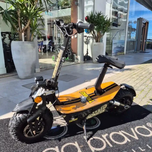 Patinete Elétrico Two Dogs Monster 1000W seminovo